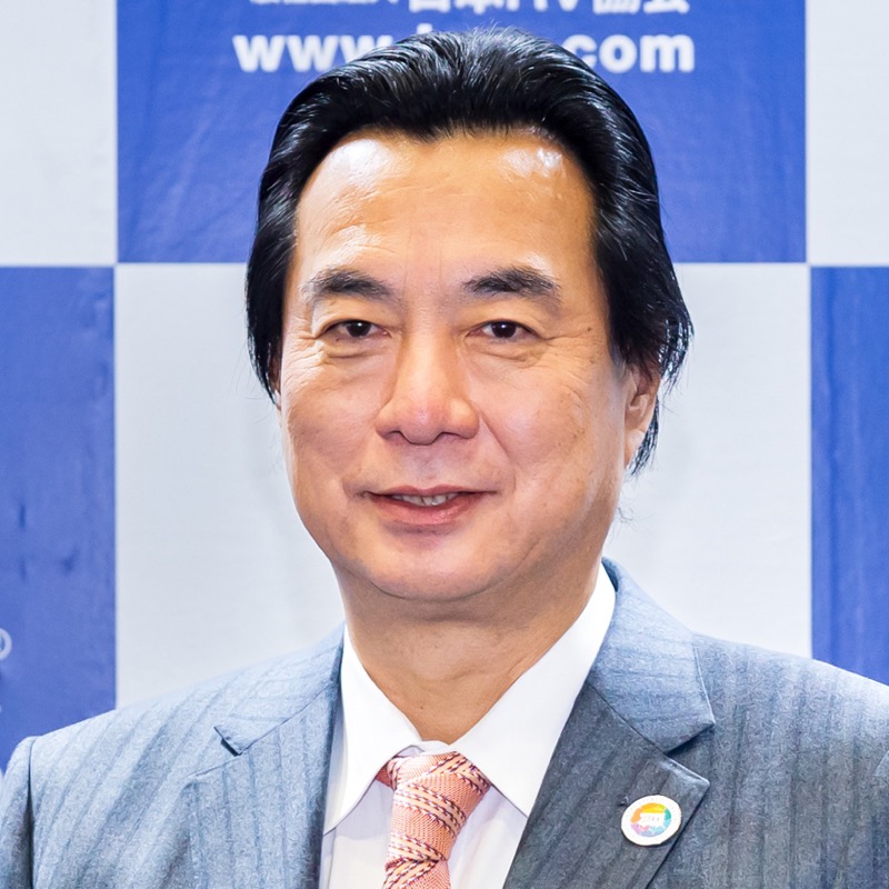 荒木 賢治氏